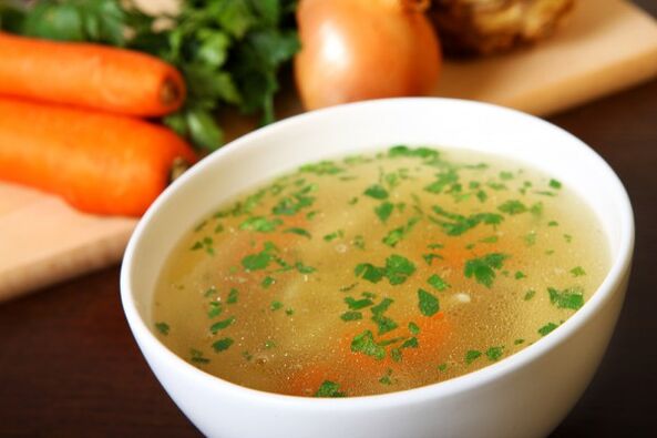 Meat broth soup is a delicious dish on the drinkable diet menu
