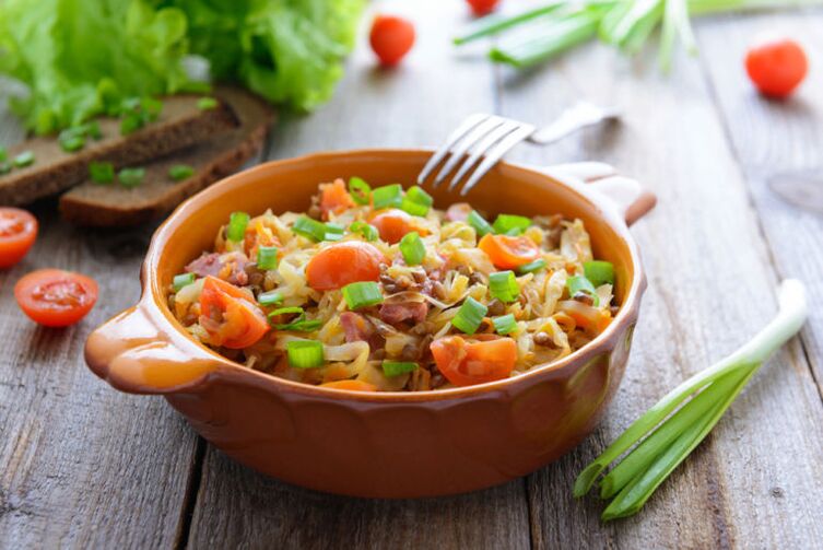 When following a drinking diet, it is allowed to prepare a stew of chopped vegetables